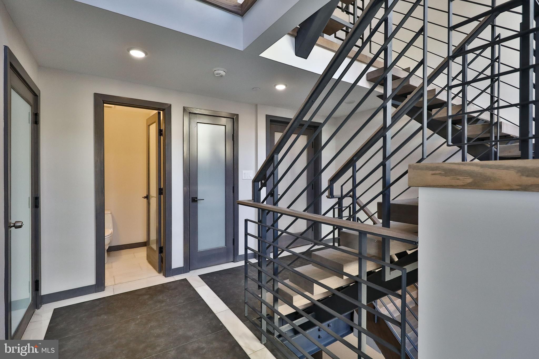 1022 CHRISTIAN STREET