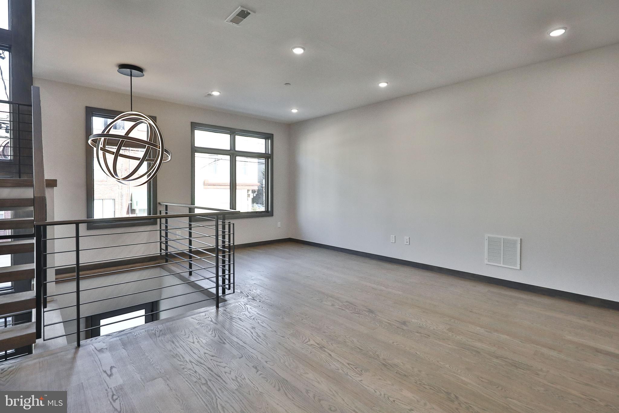 BELLA VISTA - Residential