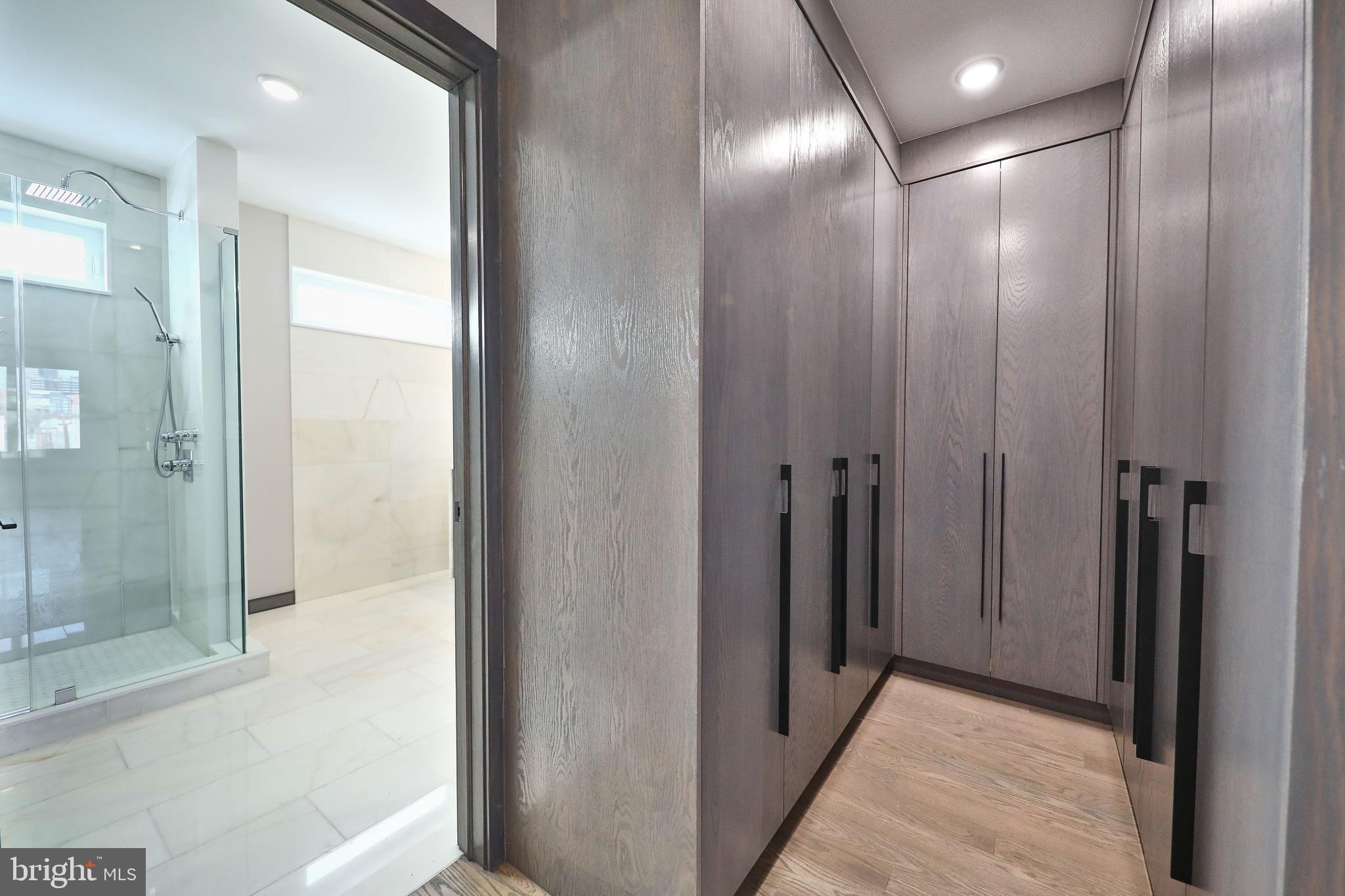 BELLA VISTA - Residential