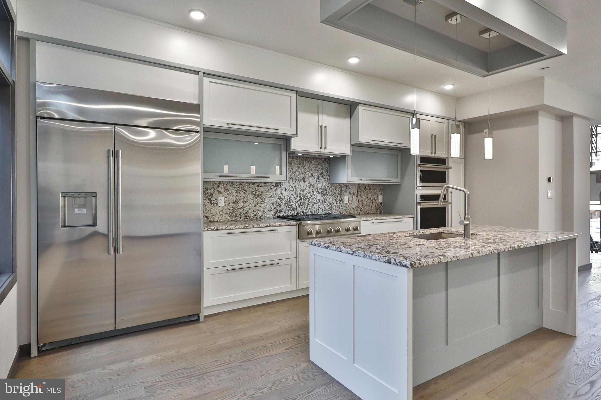 BELLA VISTA - Residential