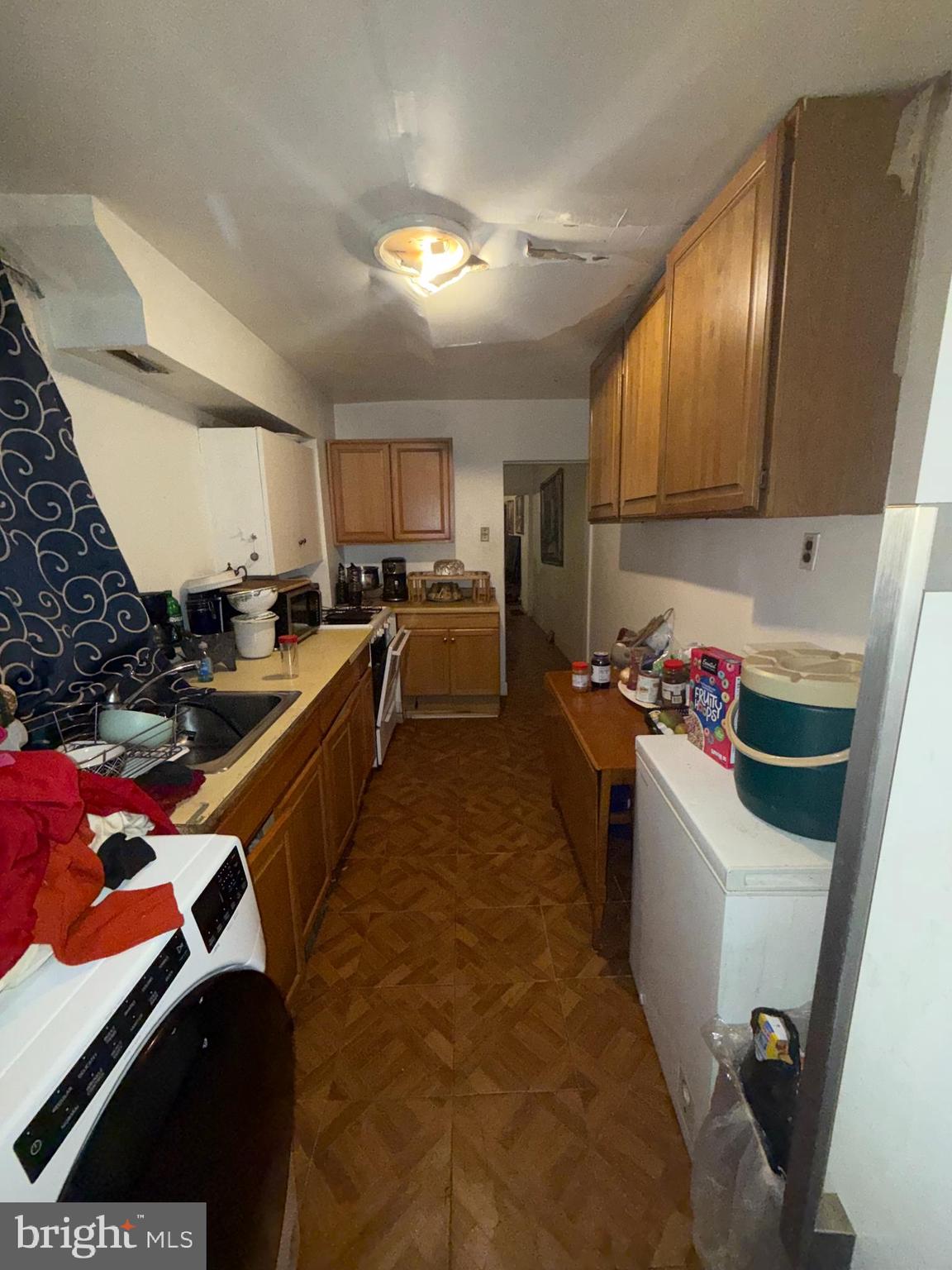 1232 CHESTNUT STREET