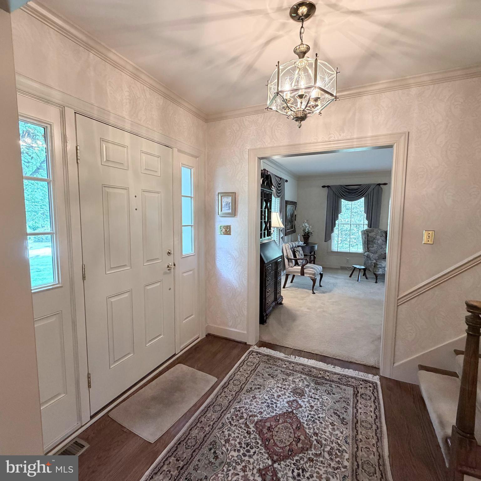 475 LARKSPUR LANE