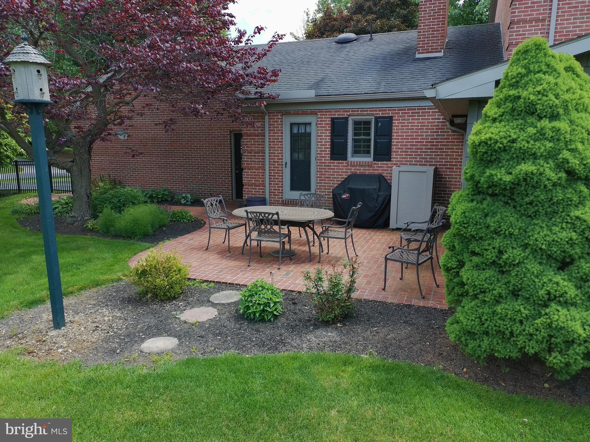 SOUTH GUILFORD HILLS - Residential