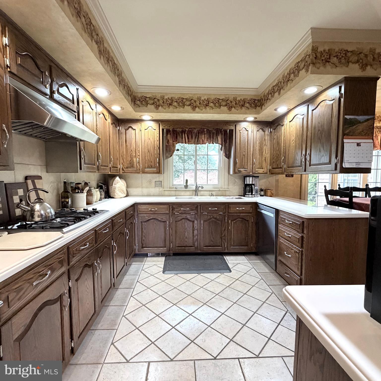SOUTH GUILFORD HILLS - Residential