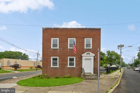 Photo of 250 Warren Street, BEVERLY, NJ 08010 (MLS # NJBL2120140)