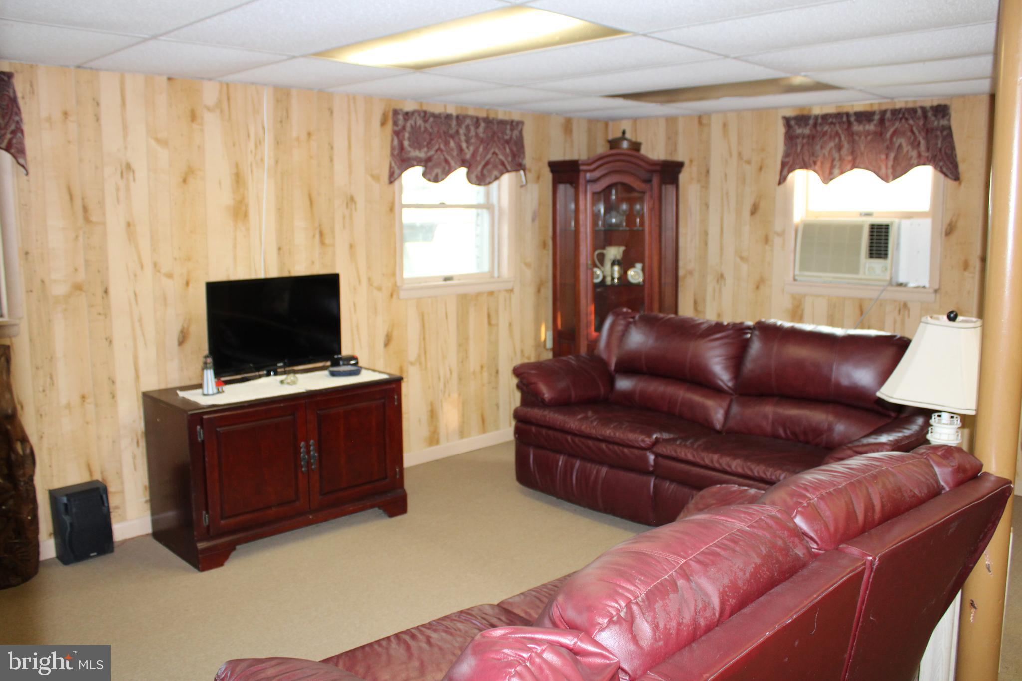 CHESAPEAKE ISLE - Residential