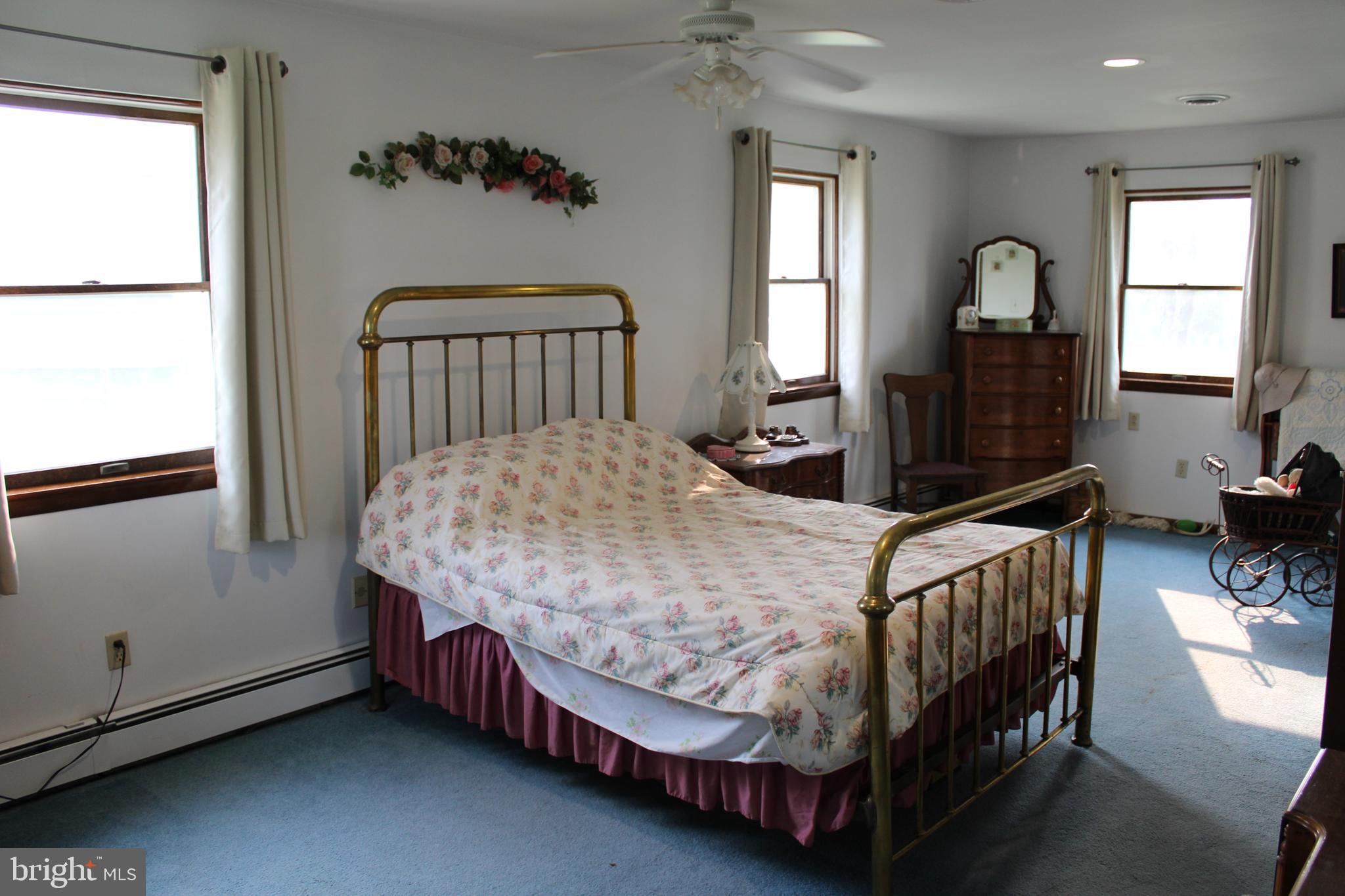 CHESAPEAKE ISLE - Residential