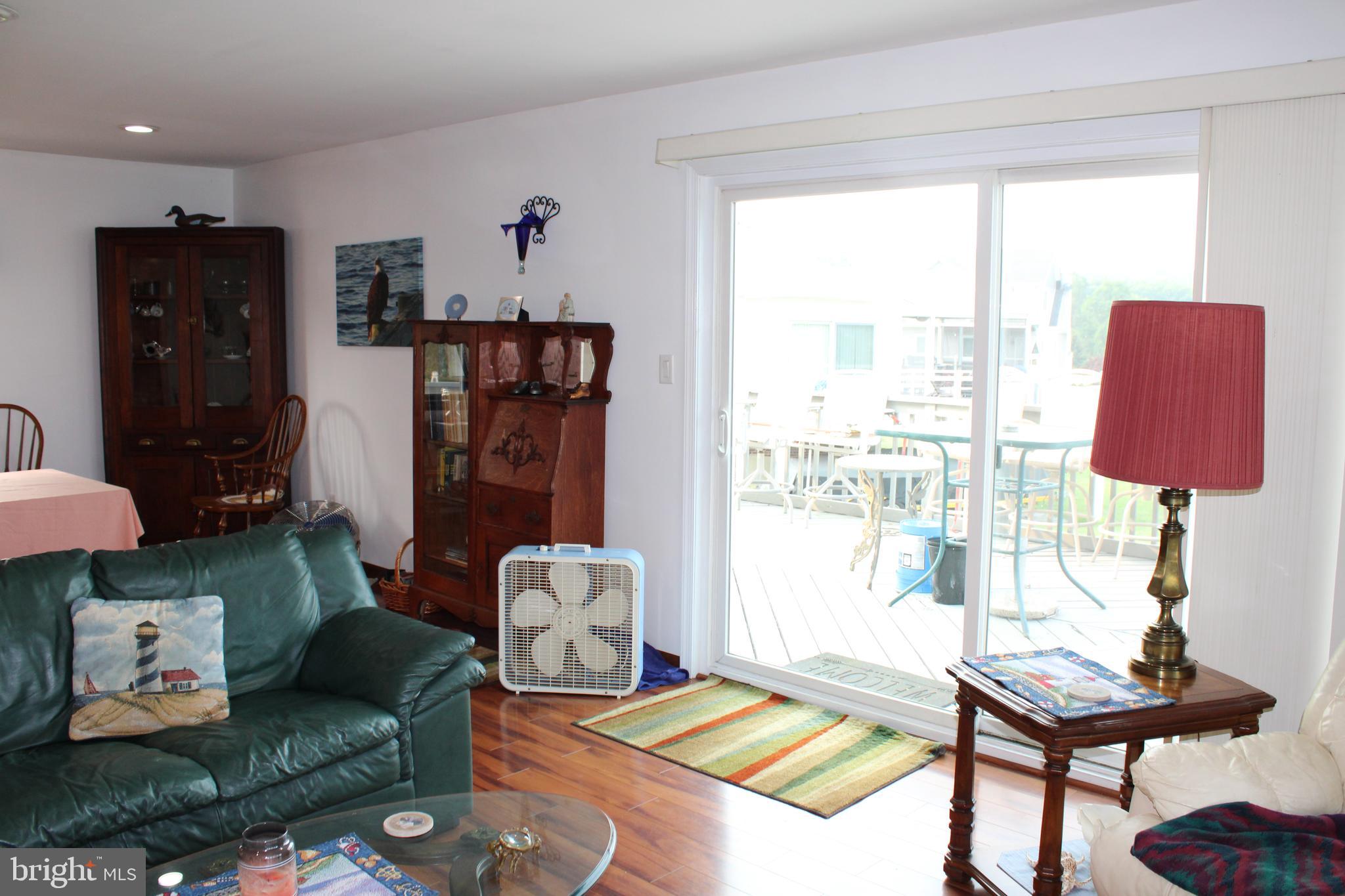 CHESAPEAKE ISLE - Residential