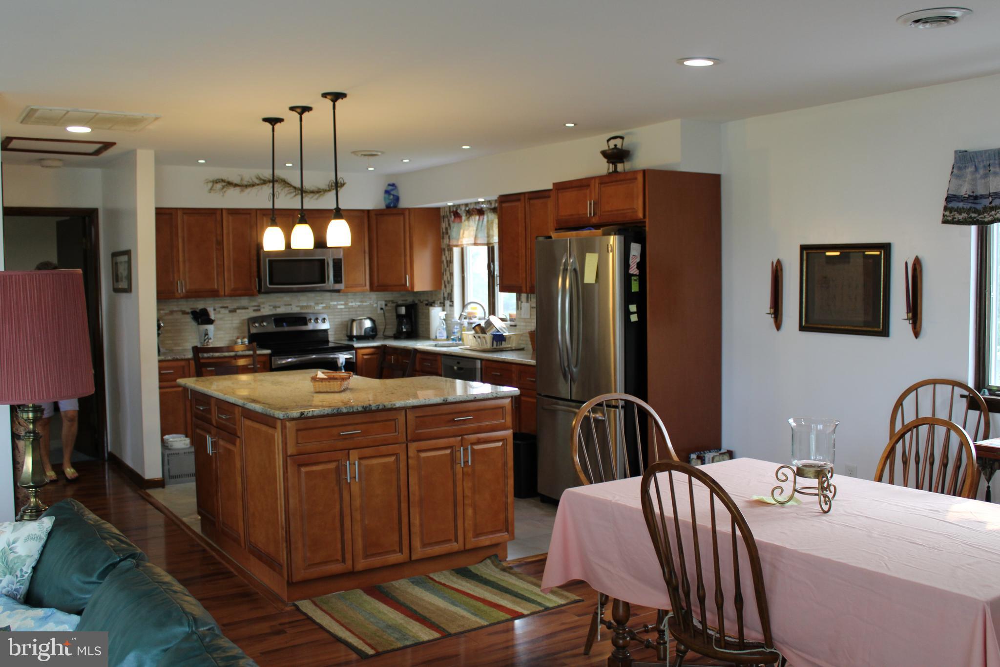 CHESAPEAKE ISLE - Residential