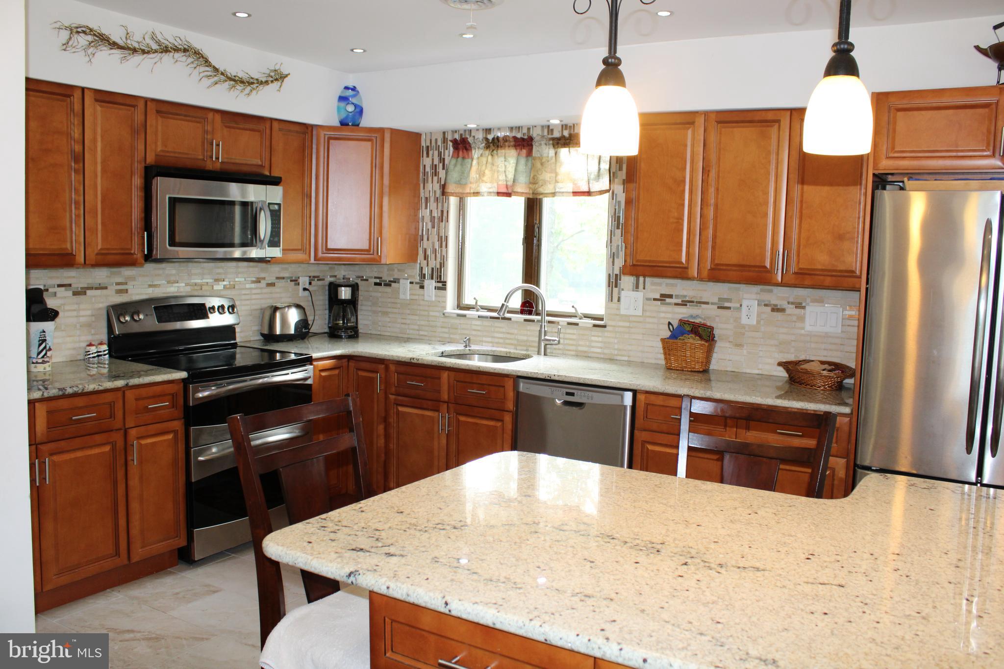 CHESAPEAKE ISLE - Residential