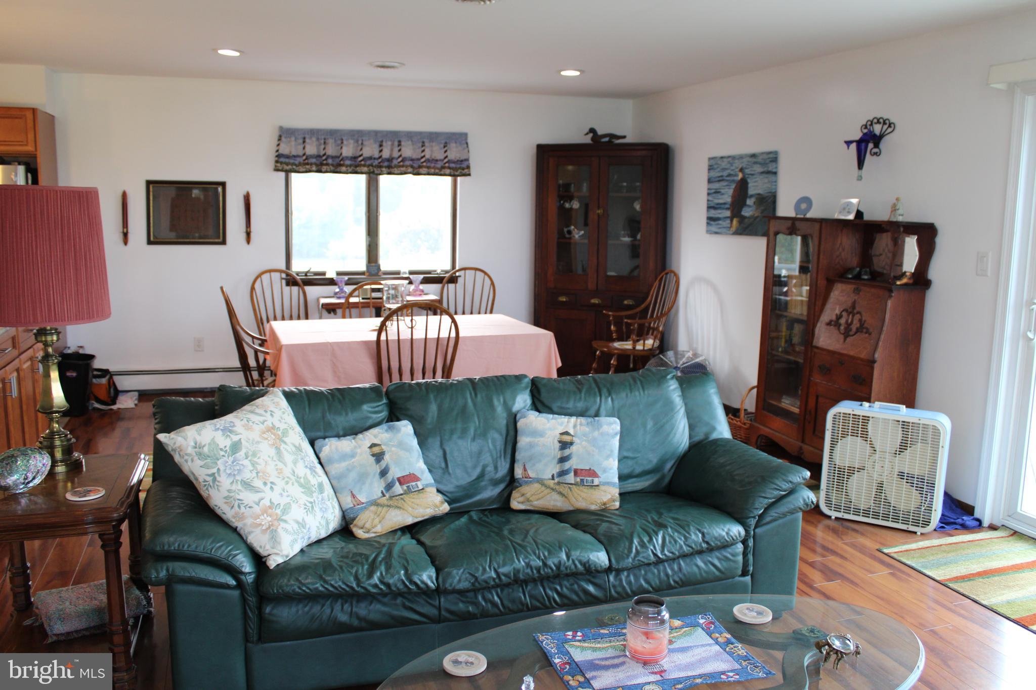 CHESAPEAKE ISLE - Residential