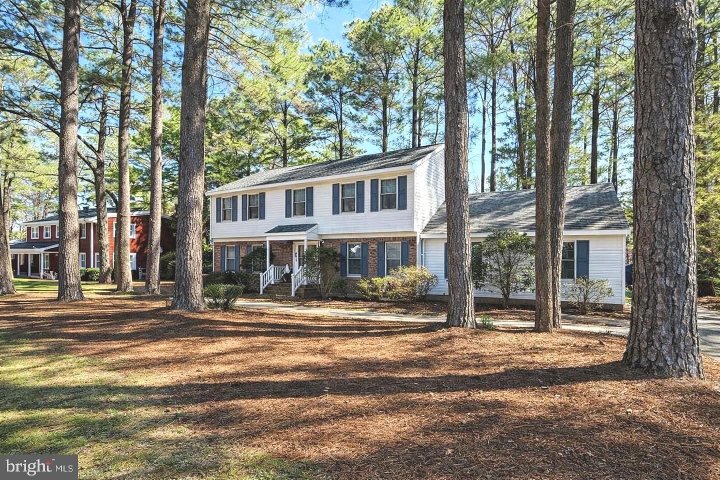 5211 DOVE POINT LANE