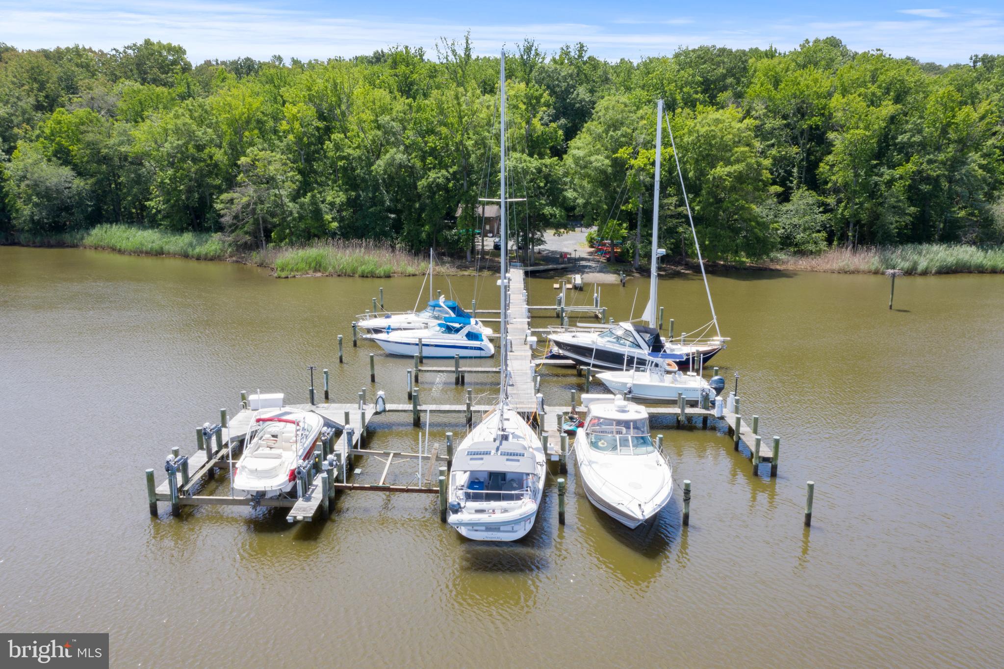 BELVOIR FARMS - Residential