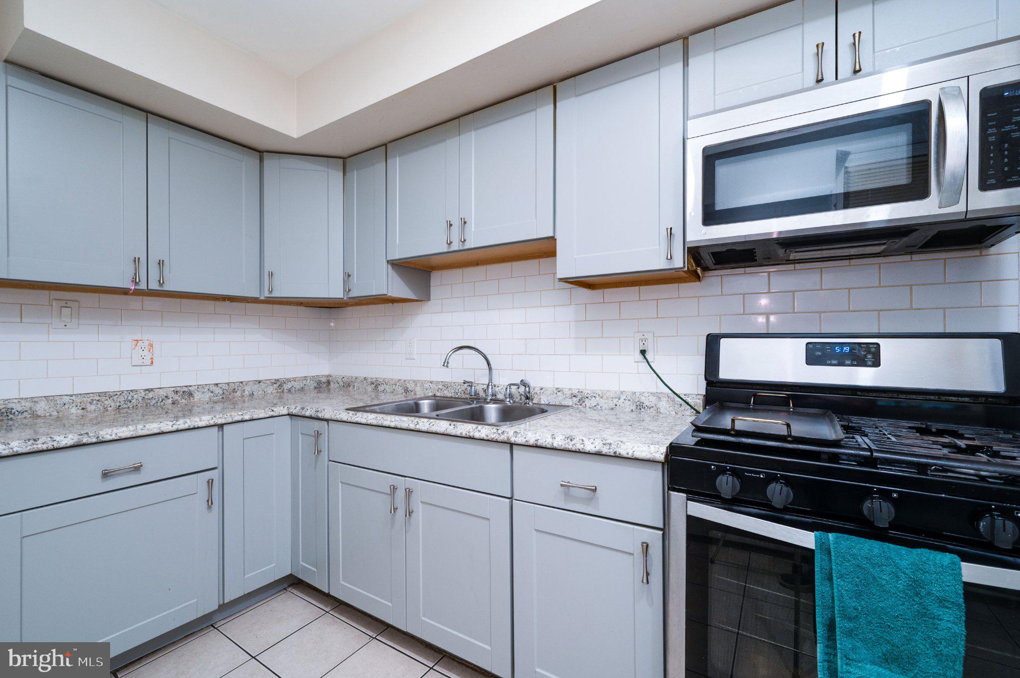 625 LOCUST STREET