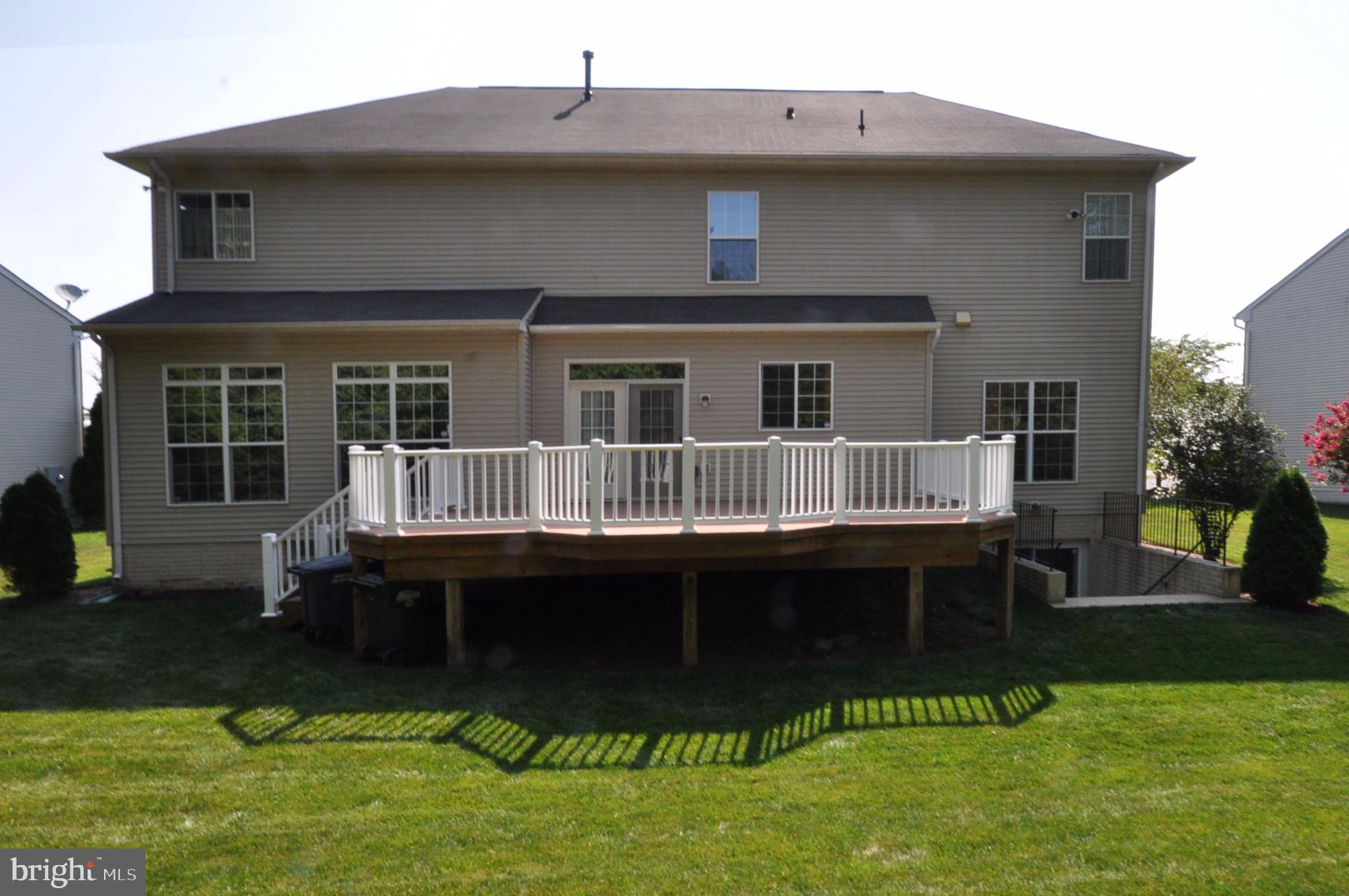 CROSSMAN CREEK - Residential Lease