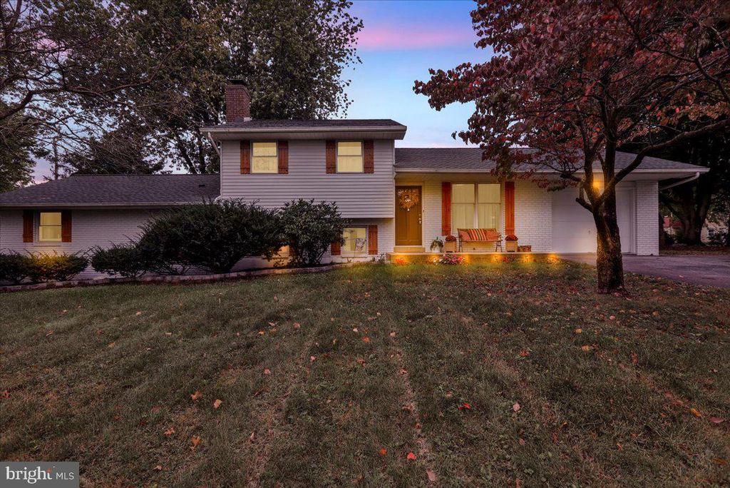 Photo of 1 Bradford Street, PALMYRA, PA 17078 (MLS # PALN2023312)