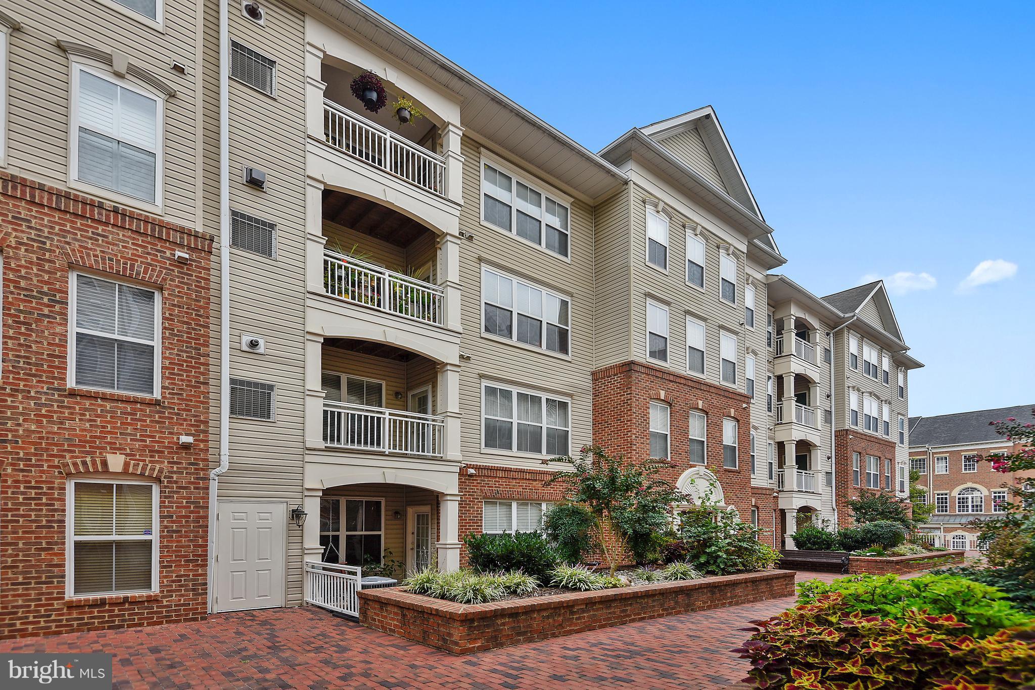 CARLTON PLACE - Residential Lease