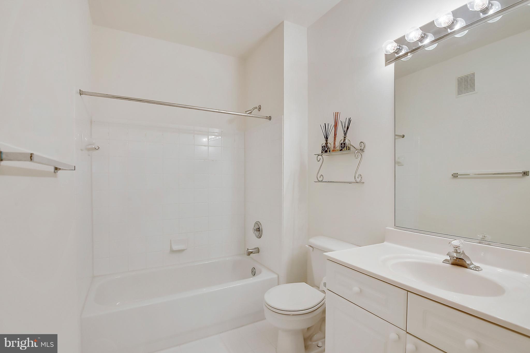 CARLTON PLACE - Residential Lease