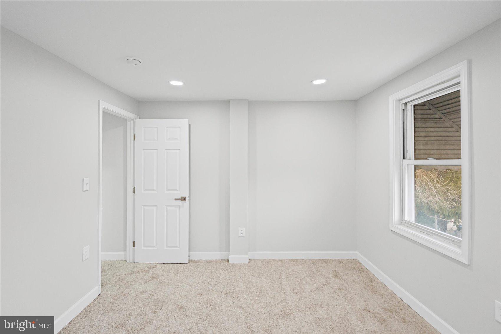 BIDDLE STREET - Residential