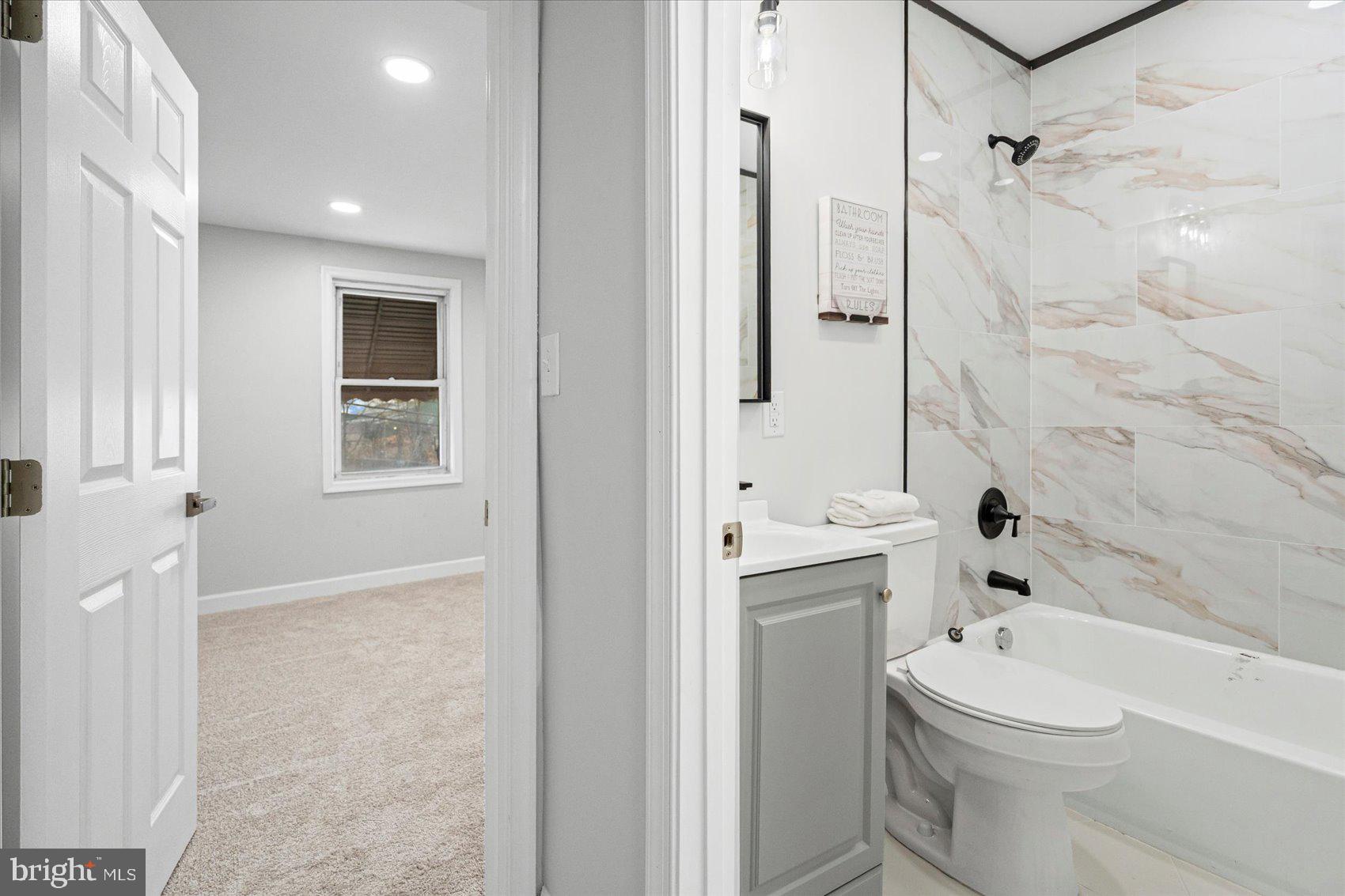 BIDDLE STREET - Residential