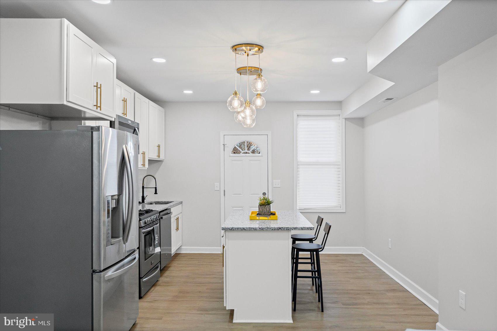 BIDDLE STREET - Residential