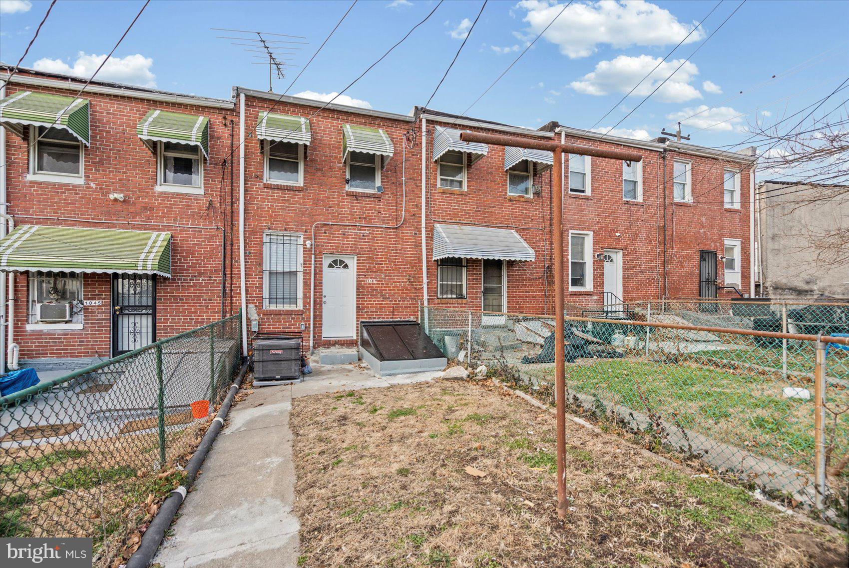 BIDDLE STREET - Residential