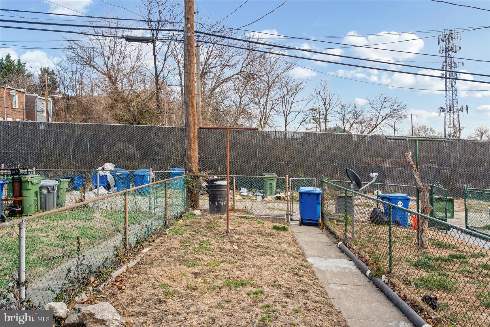BIDDLE STREET - Residential