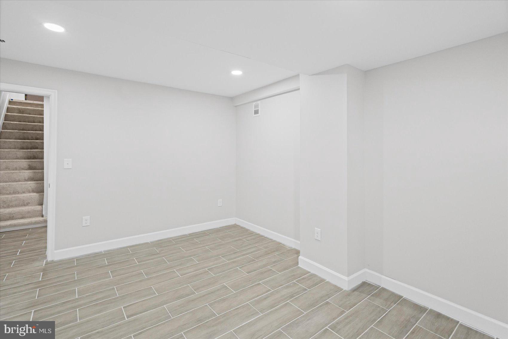 BIDDLE STREET - Residential