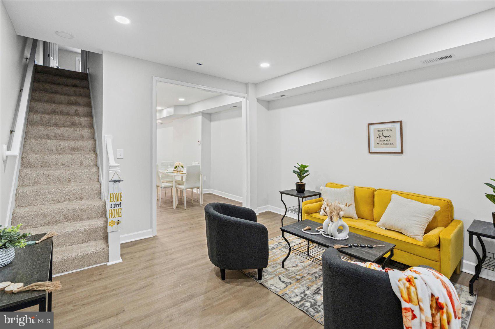 BIDDLE STREET - Residential