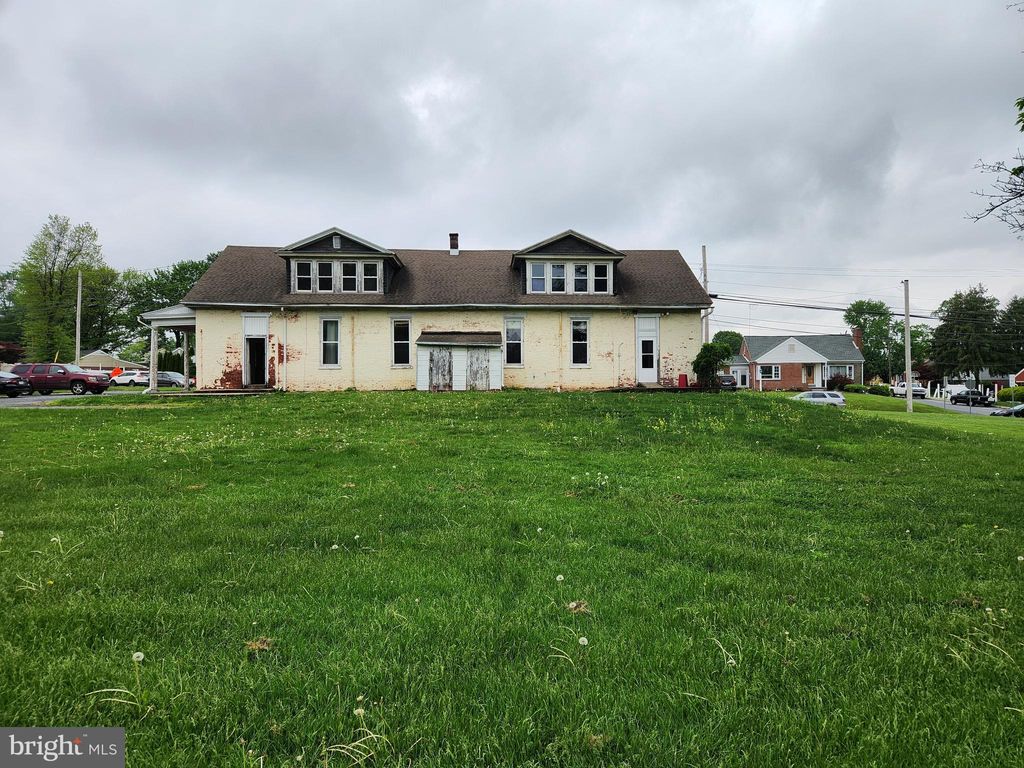 Photo of 755 Centerville Road, Lancaster, PA 17601 (MLS # PALA2051388)