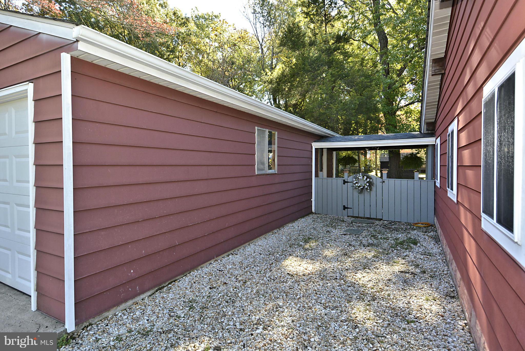 BACK BAY BEACH - Residential