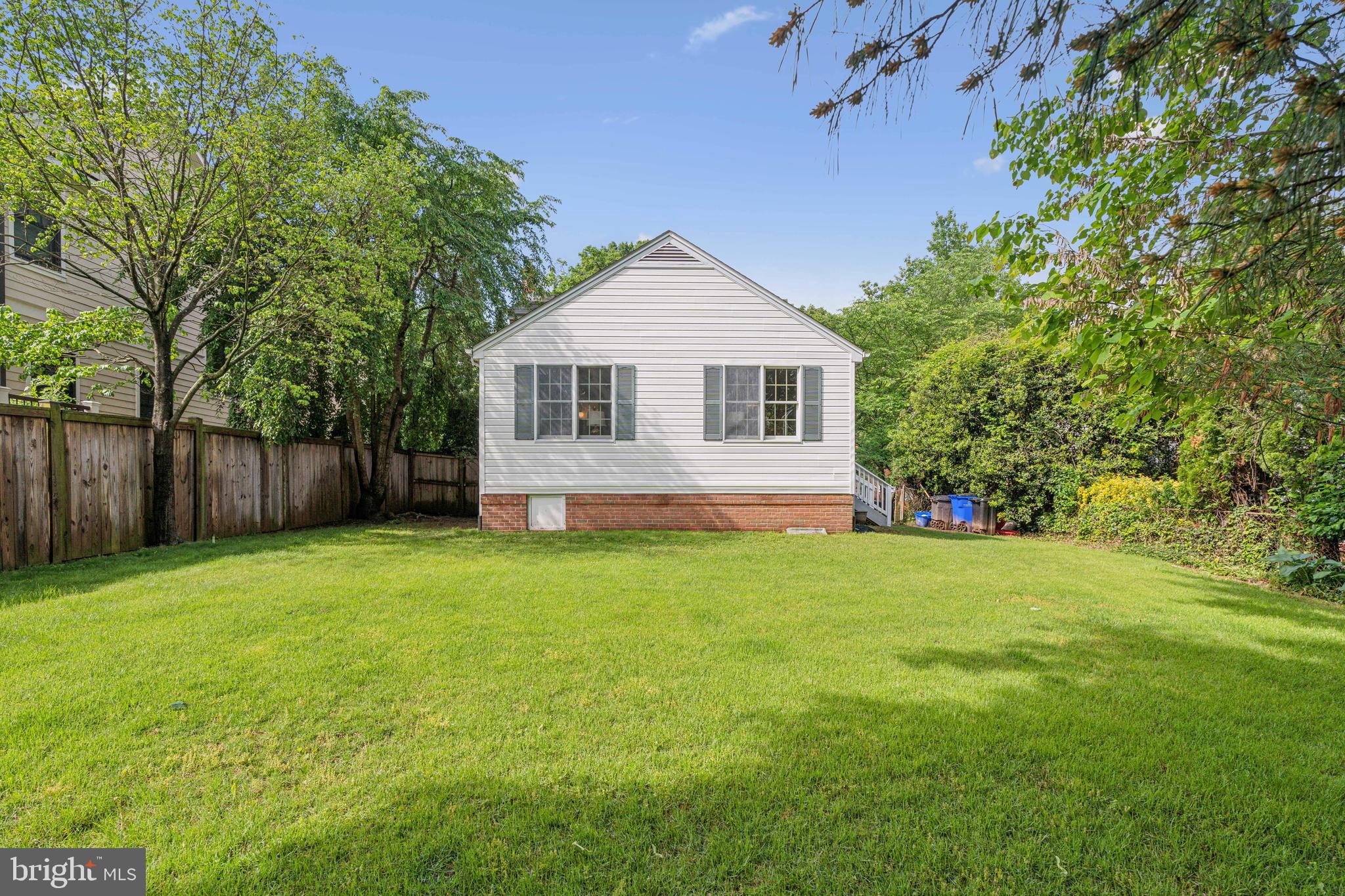 KENSINGTON ESTATES - Residential