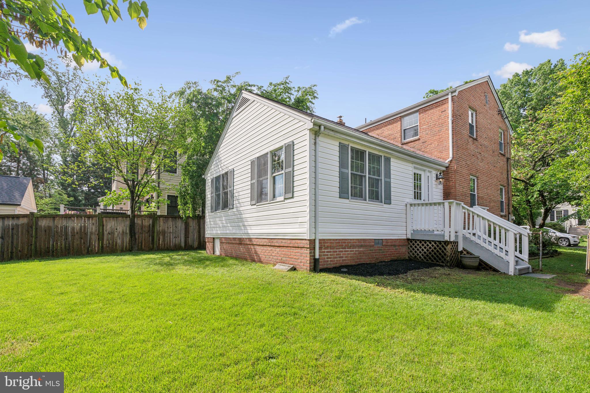 KENSINGTON ESTATES - Residential