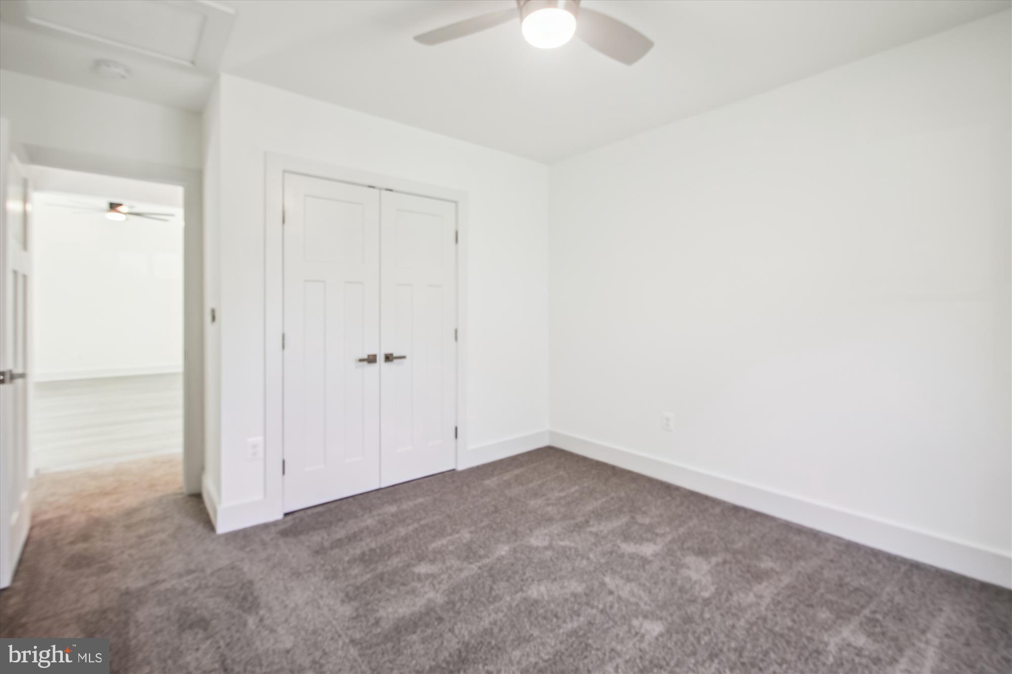 SAUNDERS POINT - Residential