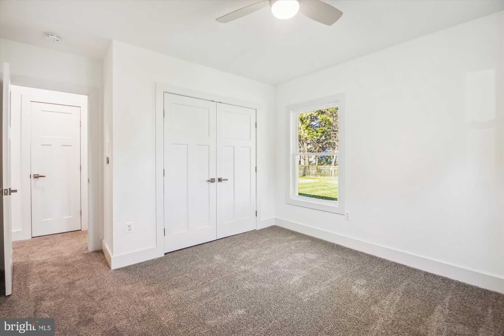 SAUNDERS POINT - Residential