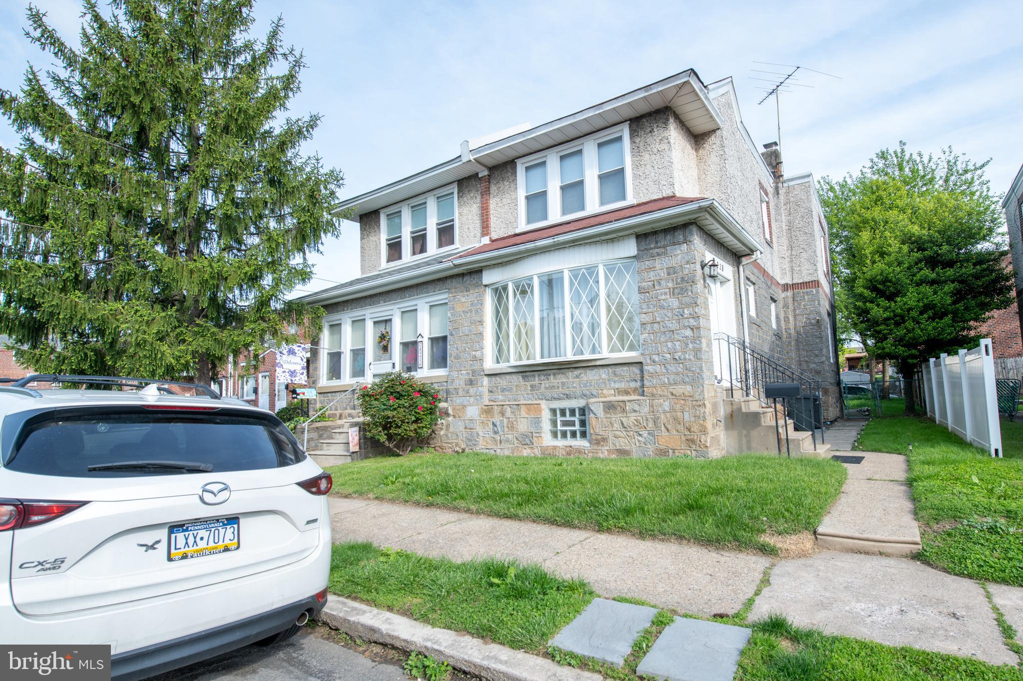 HOLMESBURG - Residential Lease