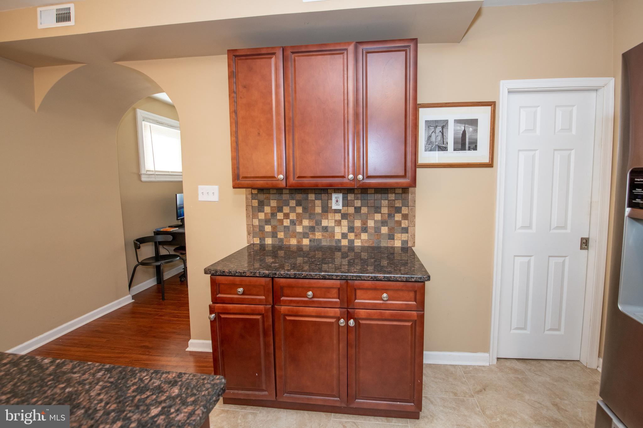 HOLMESBURG - Residential Lease