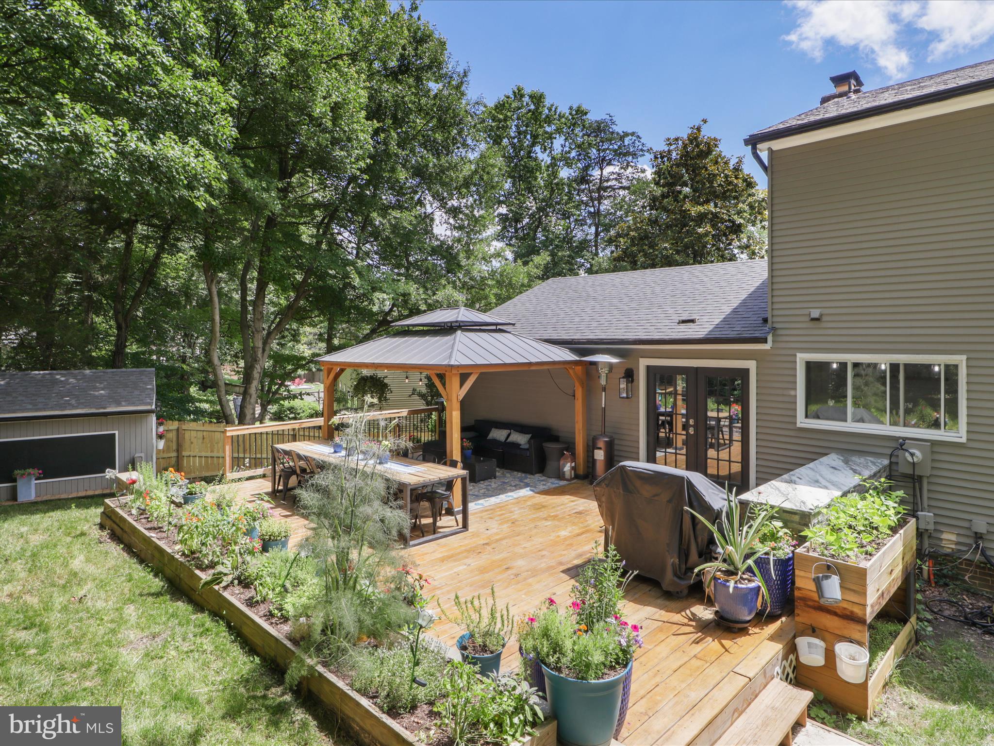 CHAPELWOOD - Residential