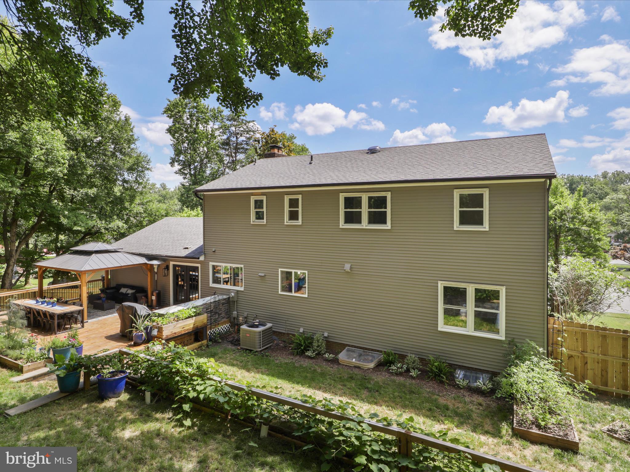 CHAPELWOOD - Residential