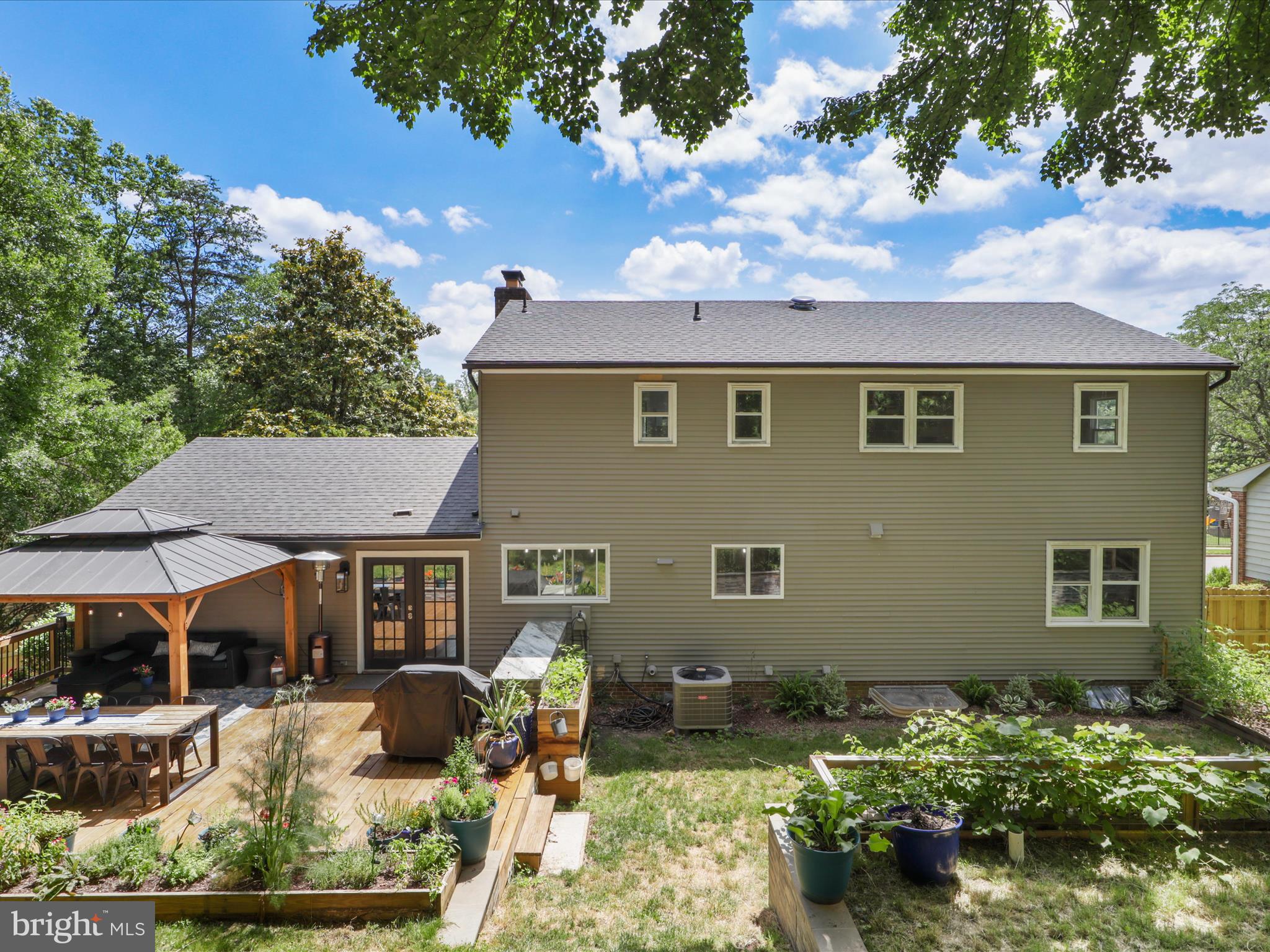 CHAPELWOOD - Residential