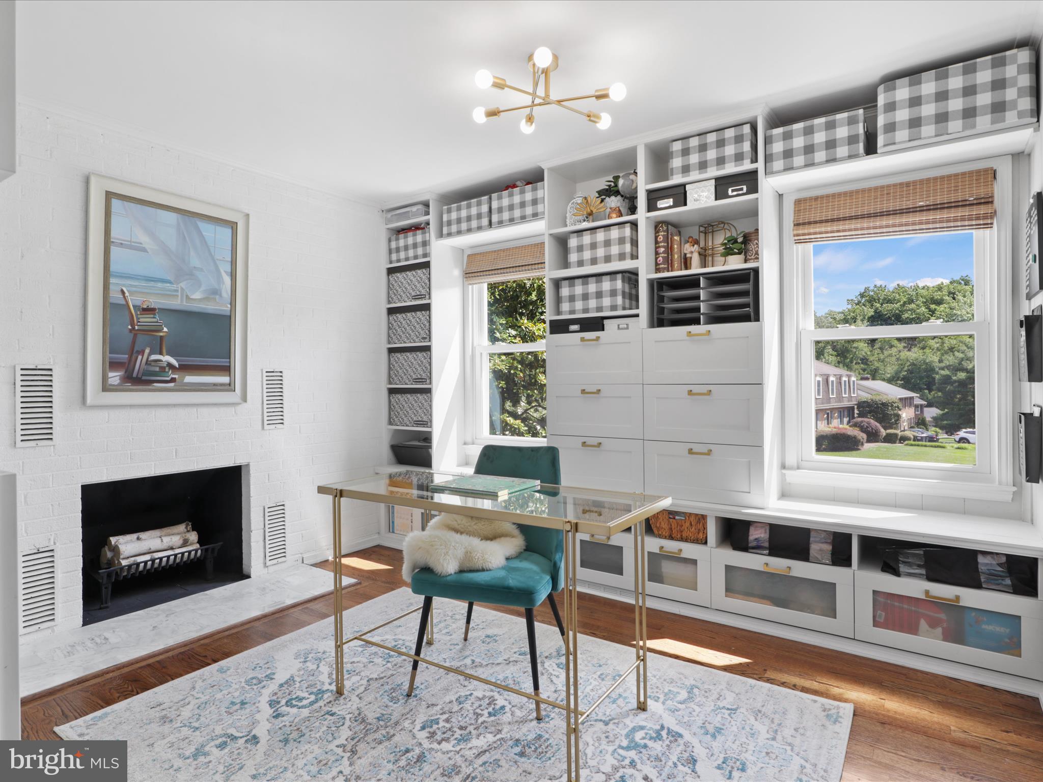 CHAPELWOOD - Residential