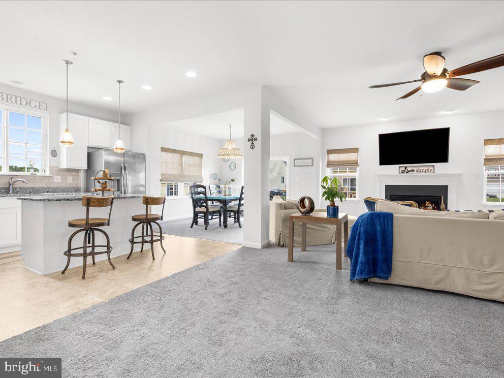 LONGBOAT ESTATES - Residential