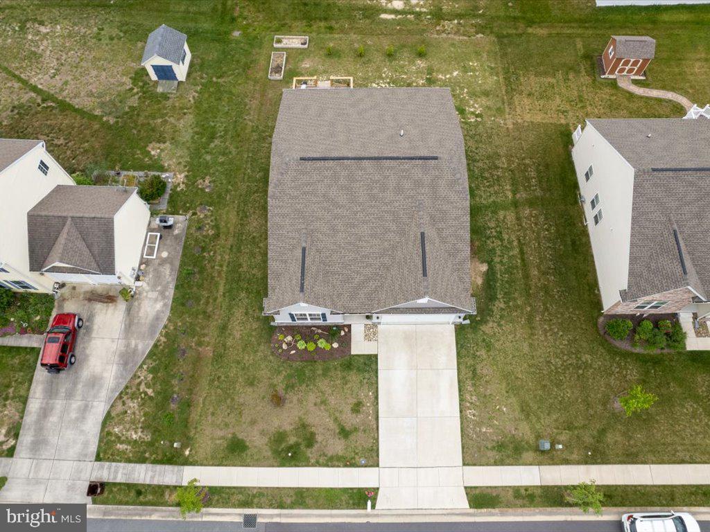 LONGBOAT ESTATES - Residential