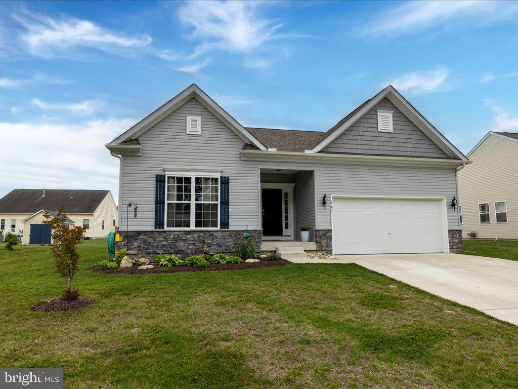 LONGBOAT ESTATES - Residential