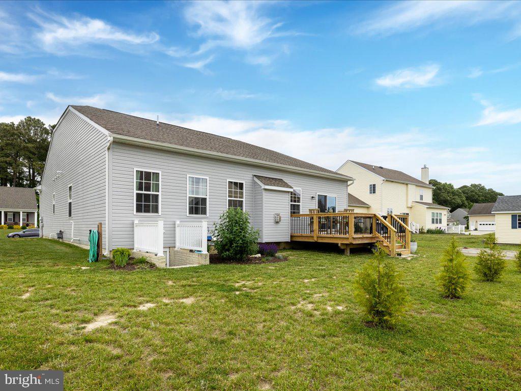 LONGBOAT ESTATES - Residential