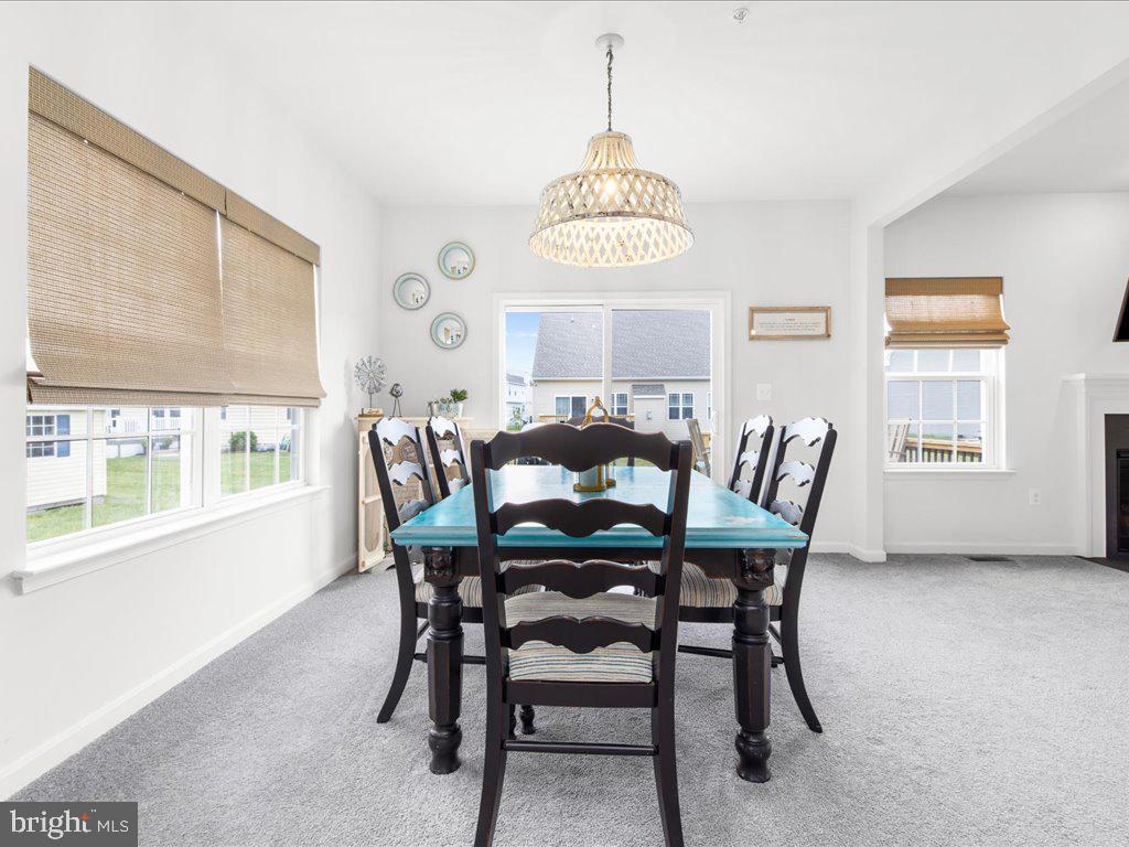 LONGBOAT ESTATES - Residential