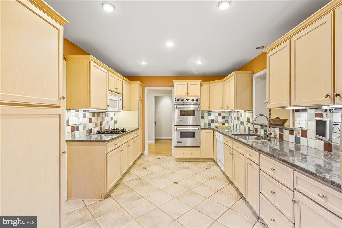 ROCK CREEK HILLS - Residential