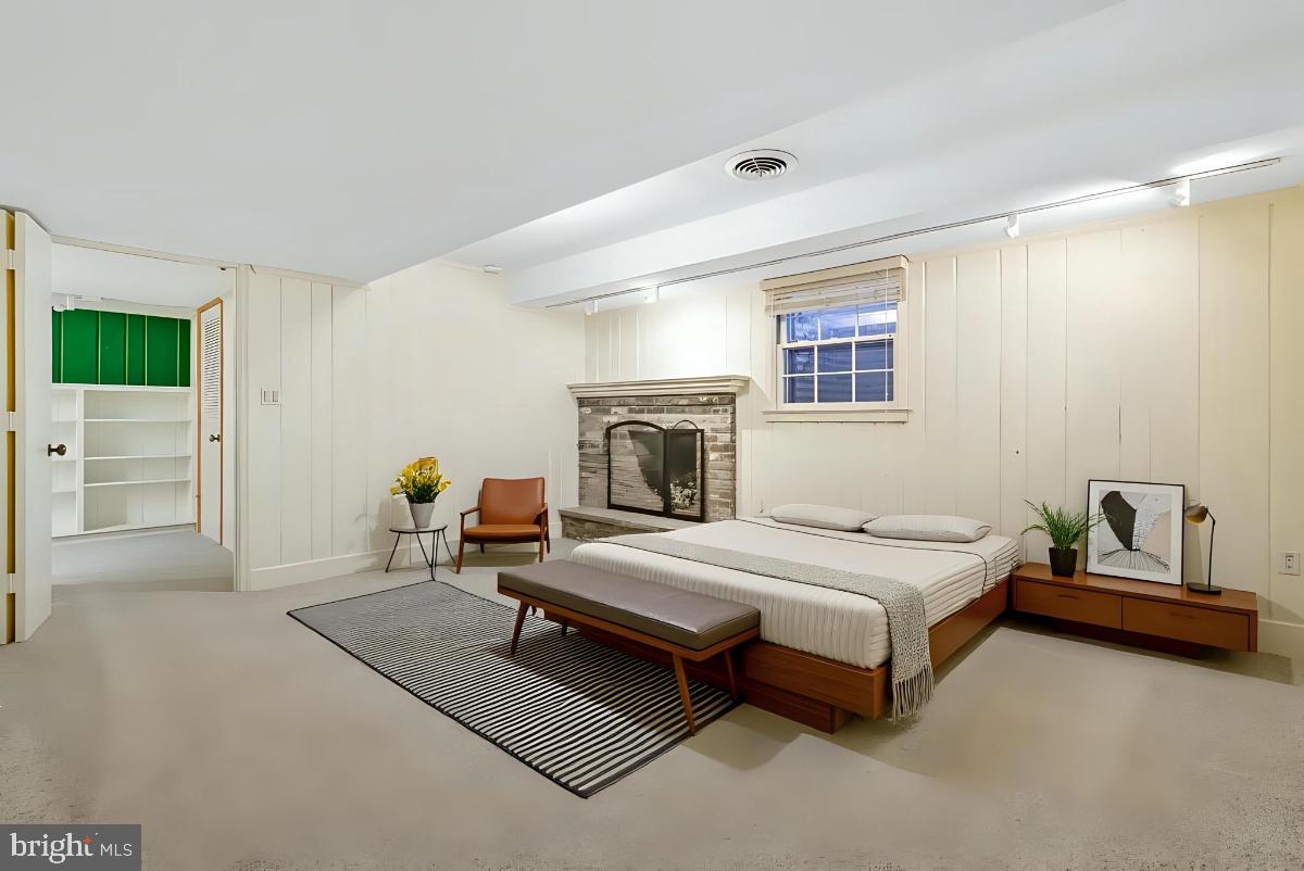 ROCK CREEK HILLS - Residential