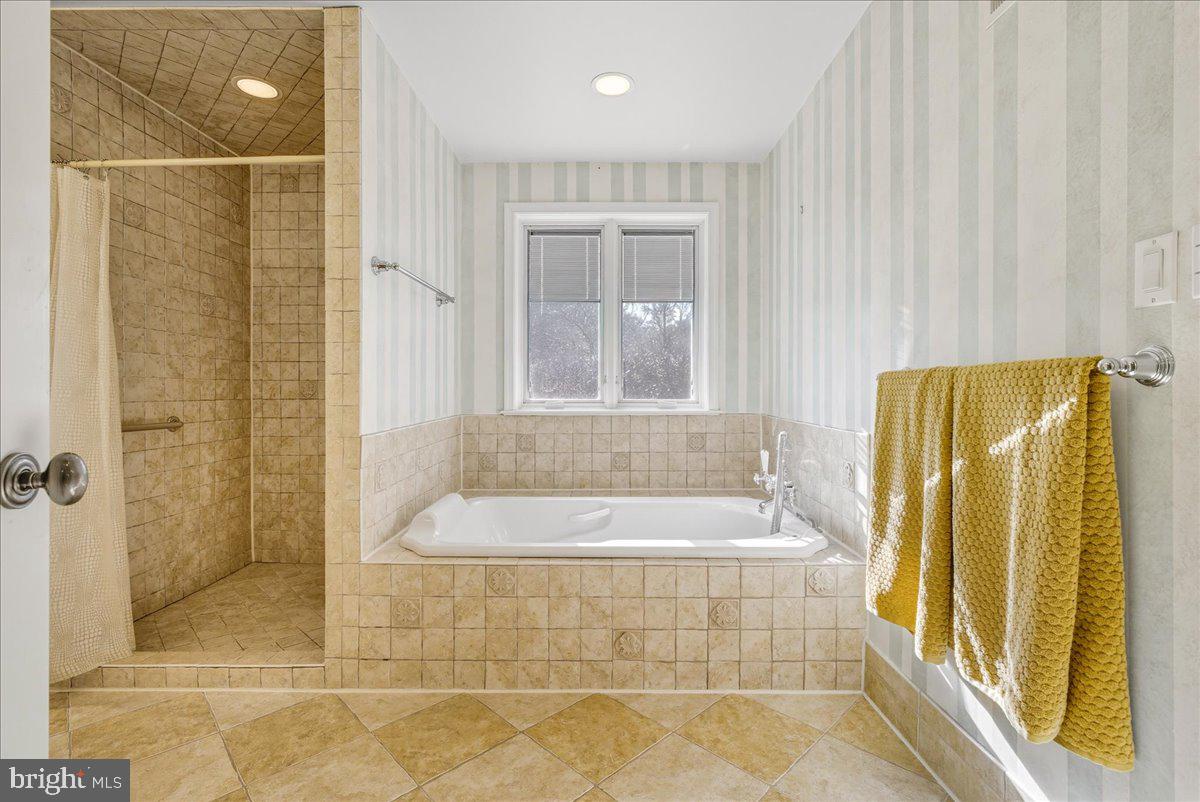 ROCK CREEK HILLS - Residential