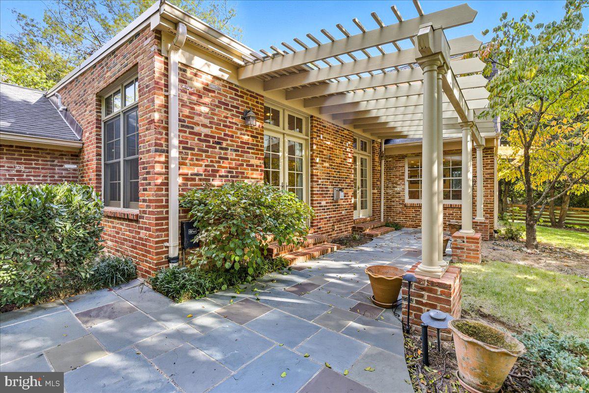 ROCK CREEK HILLS - Residential